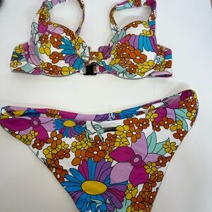 Vetchy Laguna Bikini Top and bottom Floral BTLGNFLR